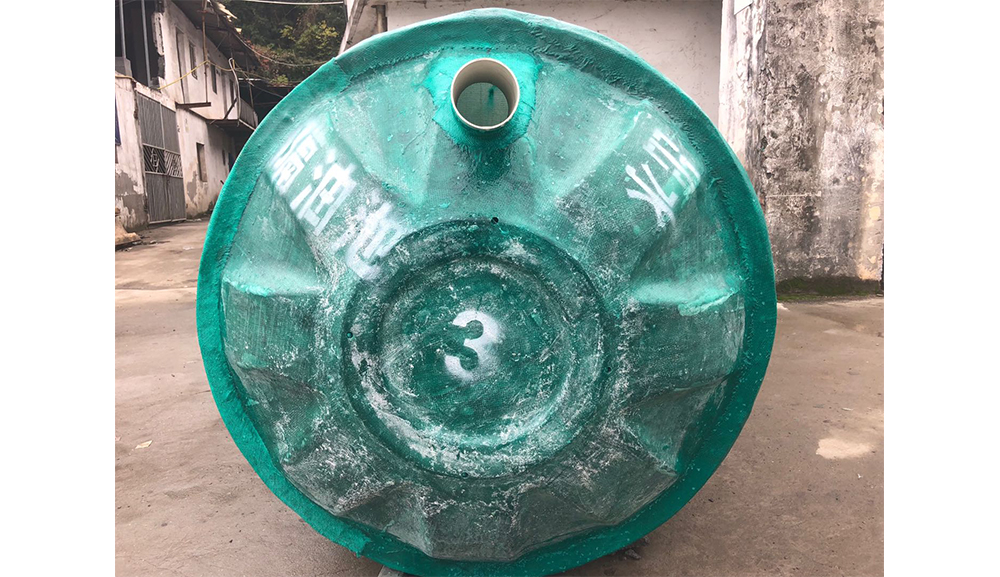 玻璃鋼隔油池內(nèi)部結(jié)構圖